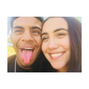 Meet your Posher, Cassandra